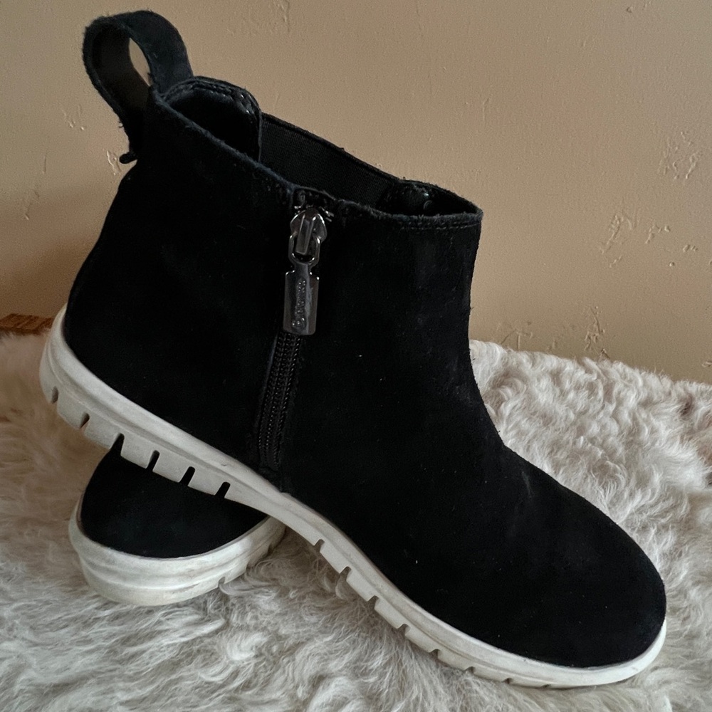 Blondo gently loved black “suede” 8.5M - Picture 4 of 8